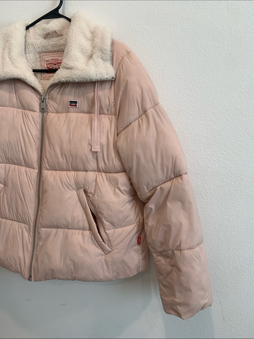 Levi’s Ladies Puffer Jacket - Picture 10 of 14